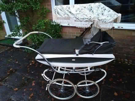 Photo of free Vintage pram for renovation (Reigate RH2) #4