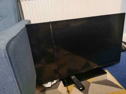 Photo of free Tv and remote (Bridlington YO15) #1
