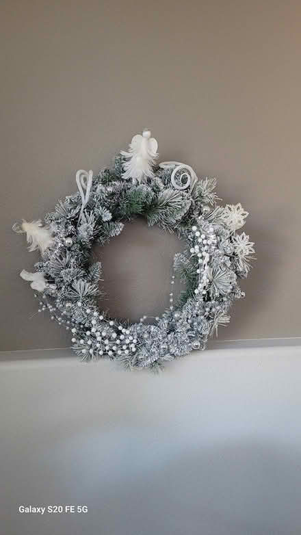 Photo of free Wreath (Racetrack and Newport 89015) #2