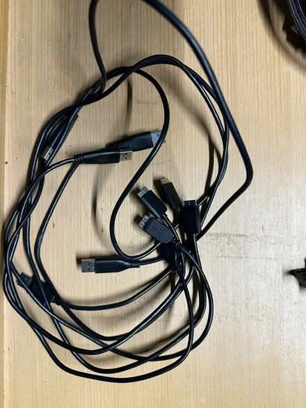 Photo of free 5 x usb 3 cables (Hove, BN3) #2