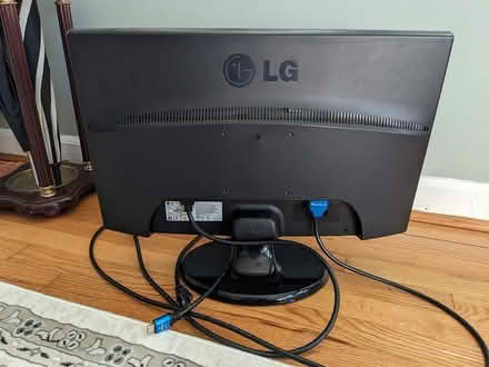 Photo of free 24" LG Monitor (22308) #2