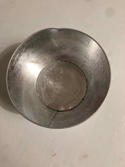 Photo of free Emma Bridgewater tin (B38) #3