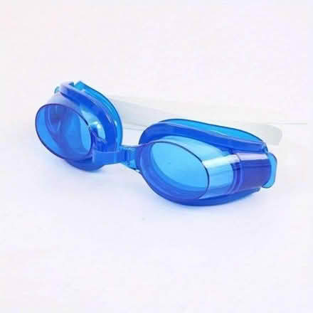 Photo of swim goggles older child size (Hoddesdon EN11) #1