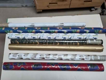 Photo of free Wrapping paper Xmas (NW9) #1