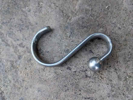 Photo of free 2x showerheads + 12x curtain hooks (South Palm Park, Redwood City) #2