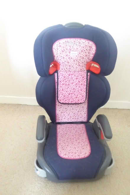 Photo of free Graco child car seat (Garden Suburb OL8) #1