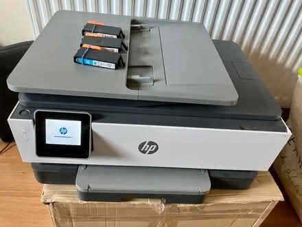 Photo of free HP OfficeJet Pro printer (Theale RG7) #1