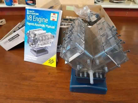 Photo of free haynes v8 engine model (Dronfield S18) #1