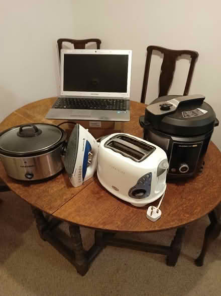 Photo of free Various Electrical Items in need of repair (Cradley B63) #1