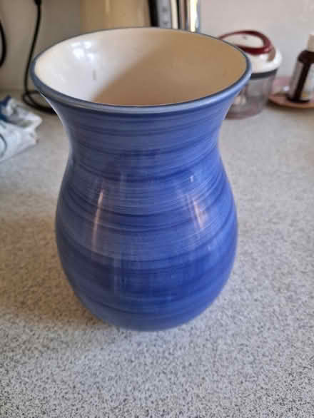 Photo of free Lovely blue vase (BN41) #1