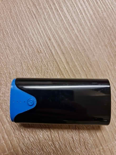 Photo of free battery charger no wire (Leeds LS13 bramley) #1