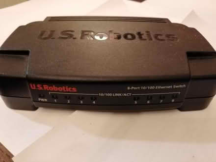 Photo of free US Robotics 8 port ethernet switch (West Bridgford NG2) #2