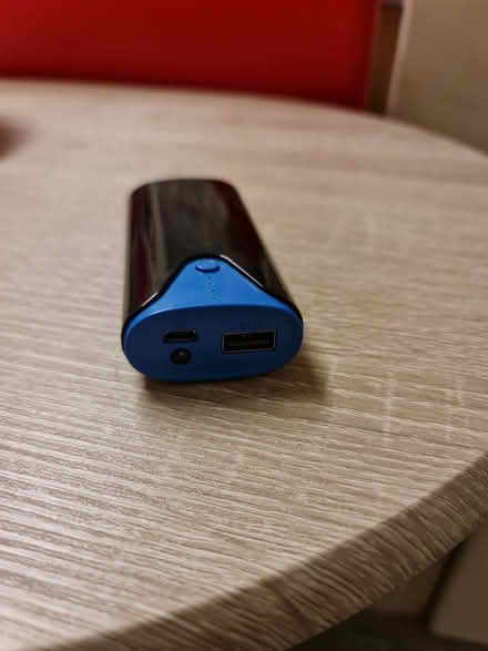 Photo of free battery charger no wire (Leeds LS13 bramley) #3