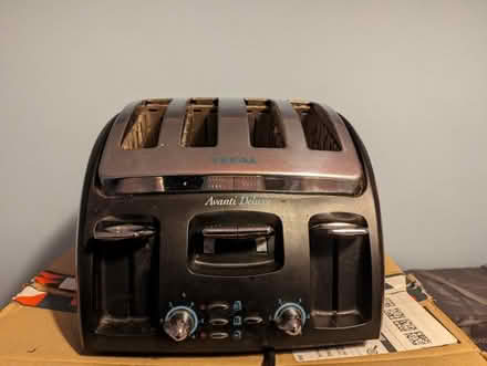 Photo of free 4 slice toaster (IP2) #1
