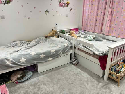 Photo of free Bunk bed with mattresses (AL10) #4