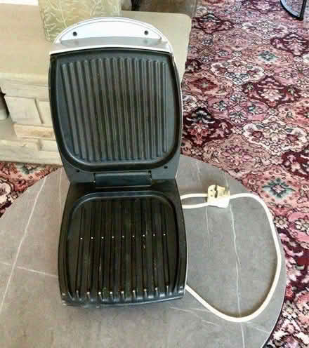 Photo of free George Forman grill (Garforth, Leeds, LS25) #1