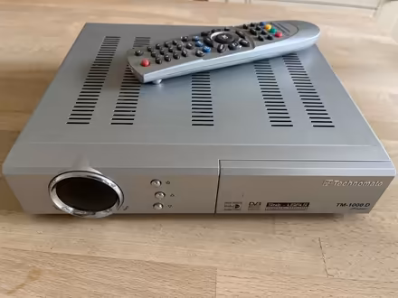 Photo of free Old decoder (SW11) #1