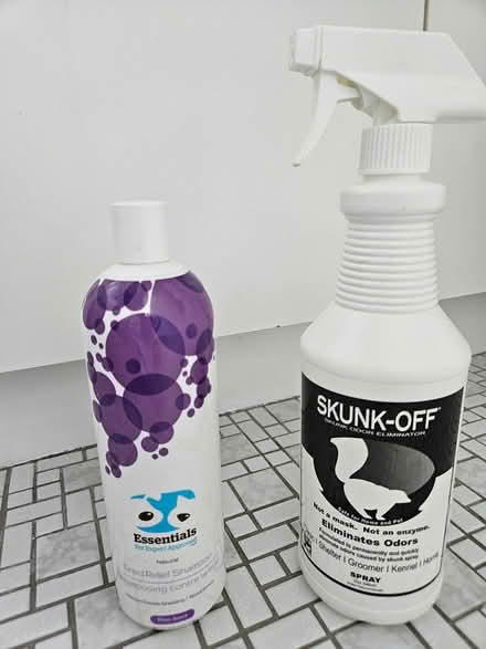 Photo of free Dog shampoo Skunk Off (paisley and imperial) #1
