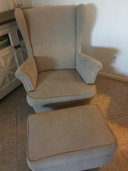 Photo of free Living Room Chair and ottoman (Westmont Gardens San Pedro) #1