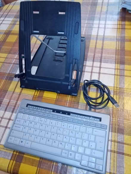 Photo of free Desk setup for laptop (Woodcote RG8) #2