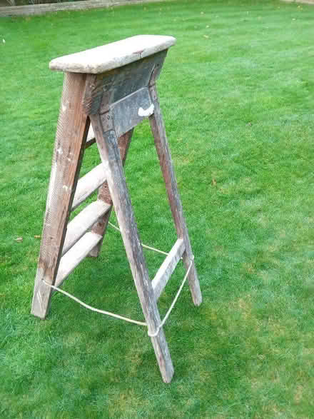 Photo of free steps (Nyetimber PO21) #3