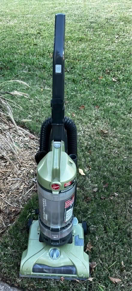 Photo of free Vacuum Cleaner (Grand Prairie) #1