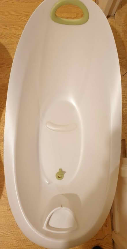 Photo of free Baby bathtub (SW19) #1