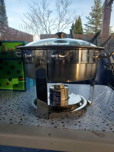 Photo of free Chafing Dish (Fletcher/Arden) #2