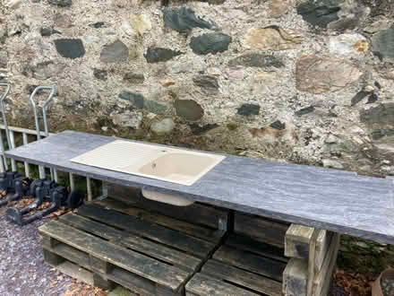 Photo of free Sink and drainer and worktop (Penisarwaun LL55 3) #1