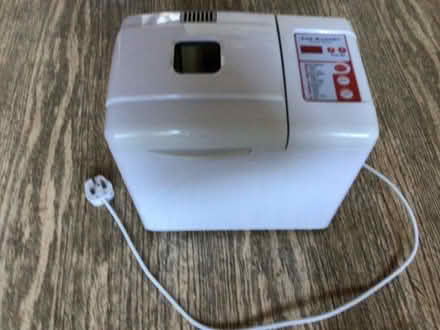 Photo of free Breadmaker (Great Longstone DE45) #1