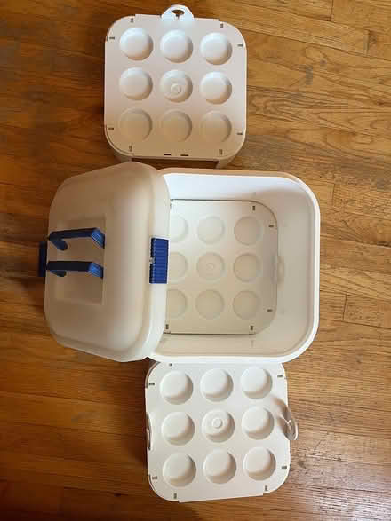 Photo of free Cupcake carrier (Bloomfield) #2