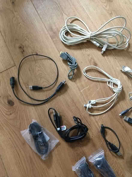 Photo of free Assorted cables (Hertford SG13) #3