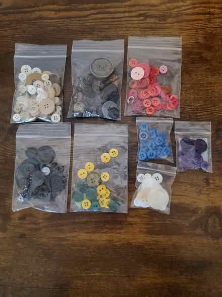 Photo of free Buttons & Pins (Fletcher/Arden) #1
