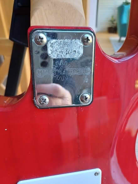 Photo of free Child's electric guitar. New Malden (New Malden KT3) #3