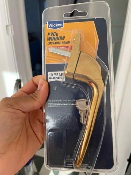Photo of free New Gold Lockable UPC Window Handle (Edmonton Green N9) #2