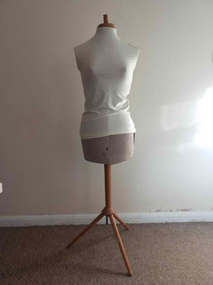 Photo of free tailor dummy (IP3) #1