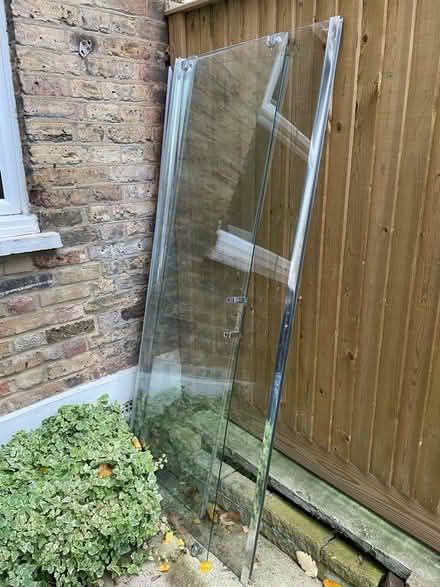 Photo of free Glass shower enclosure (Tottenham, N17 0) #1