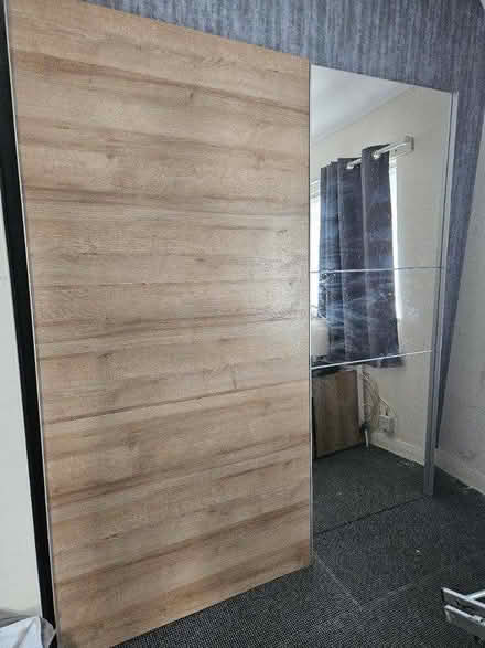 Photo of free 2 x wardrobe sliding doors (Keynsham BS31) #3