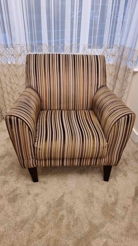 Photo of free Armchair (Aston S26) #2
