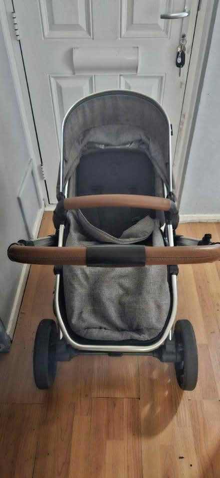 Photo of free Vogue Stoller (Hampton TW12) #1