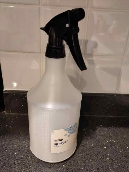 Photo of free 900ml spray bottle (Tattenhoe MK4) #1