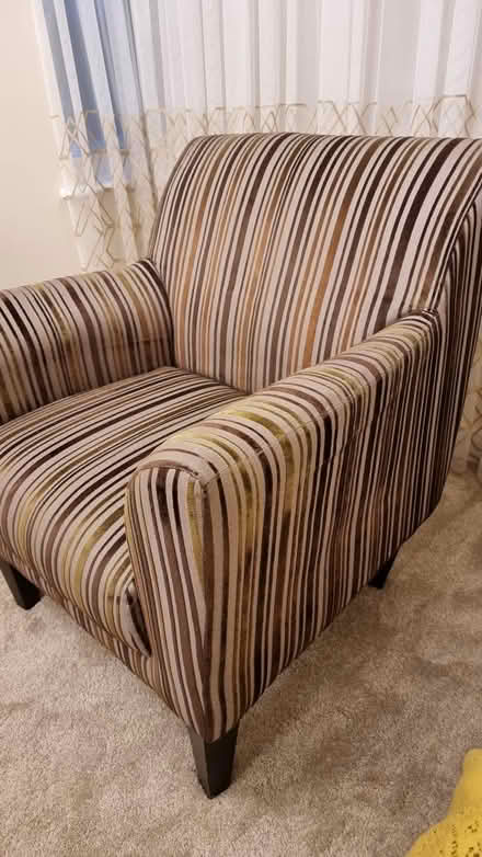 Photo of free Armchair (Aston S26) #3