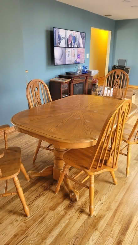 Photo of free Solid oak dining set with cabinet (East Northport) #2