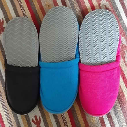 Photo of free IKEA slippers (Matlock DE4) #1