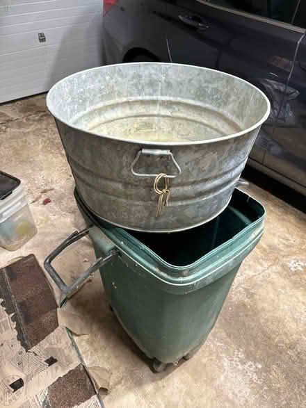 Photo of free Metal tub (Kehrs Mill Road& Strecker) #2