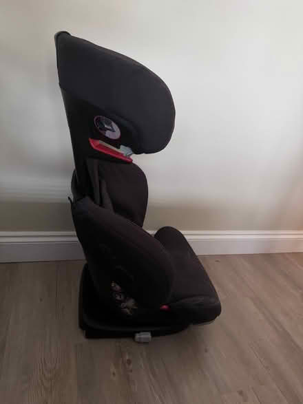 Photo of free Maxi Cosi Rodifix ISOFIX car seat (KT3 New Malden) #4