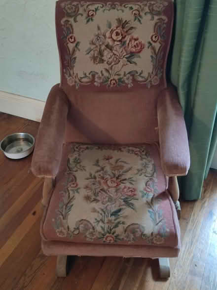 Photo of free Rocking nursing chair (Wrangaton TQ10) #2