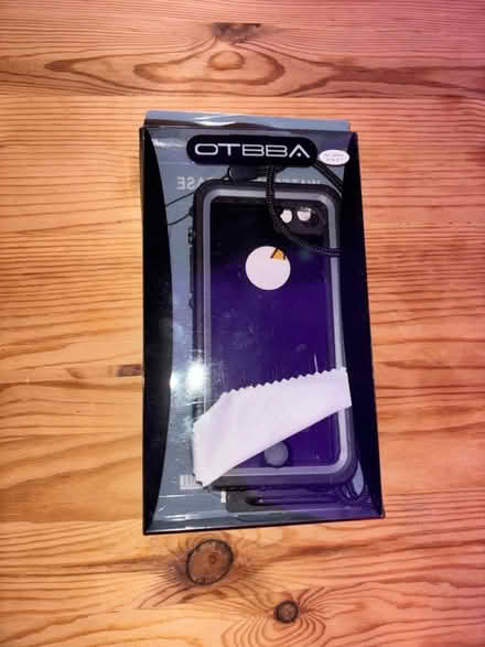 Photo of free iPhone 6 waterproof case (Brookland) #1