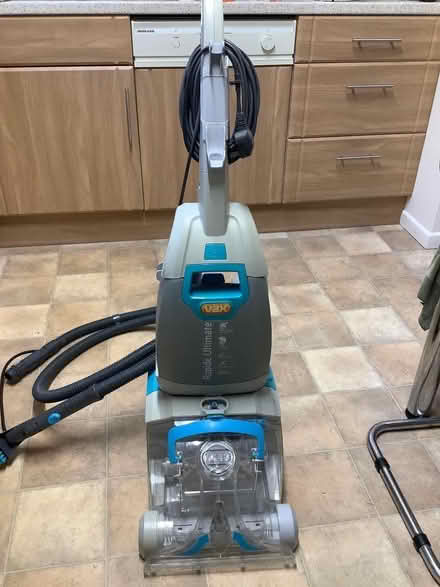 Photo of free Carpet shampooed - not sucking (Tilehurst Road RG1) #1