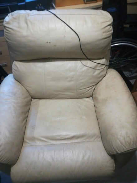 Photo of free Electric recliner chair (PA5) #1